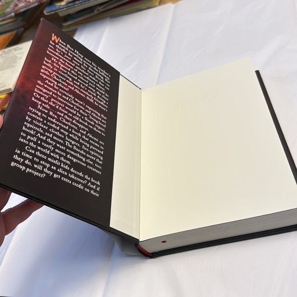 🍀2/10.00🍀 Sneaks hardcover book gift condition, excellent - Picture 5 of 9